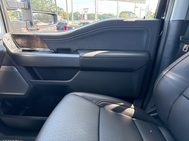 2025 Ford F-350 photo 35