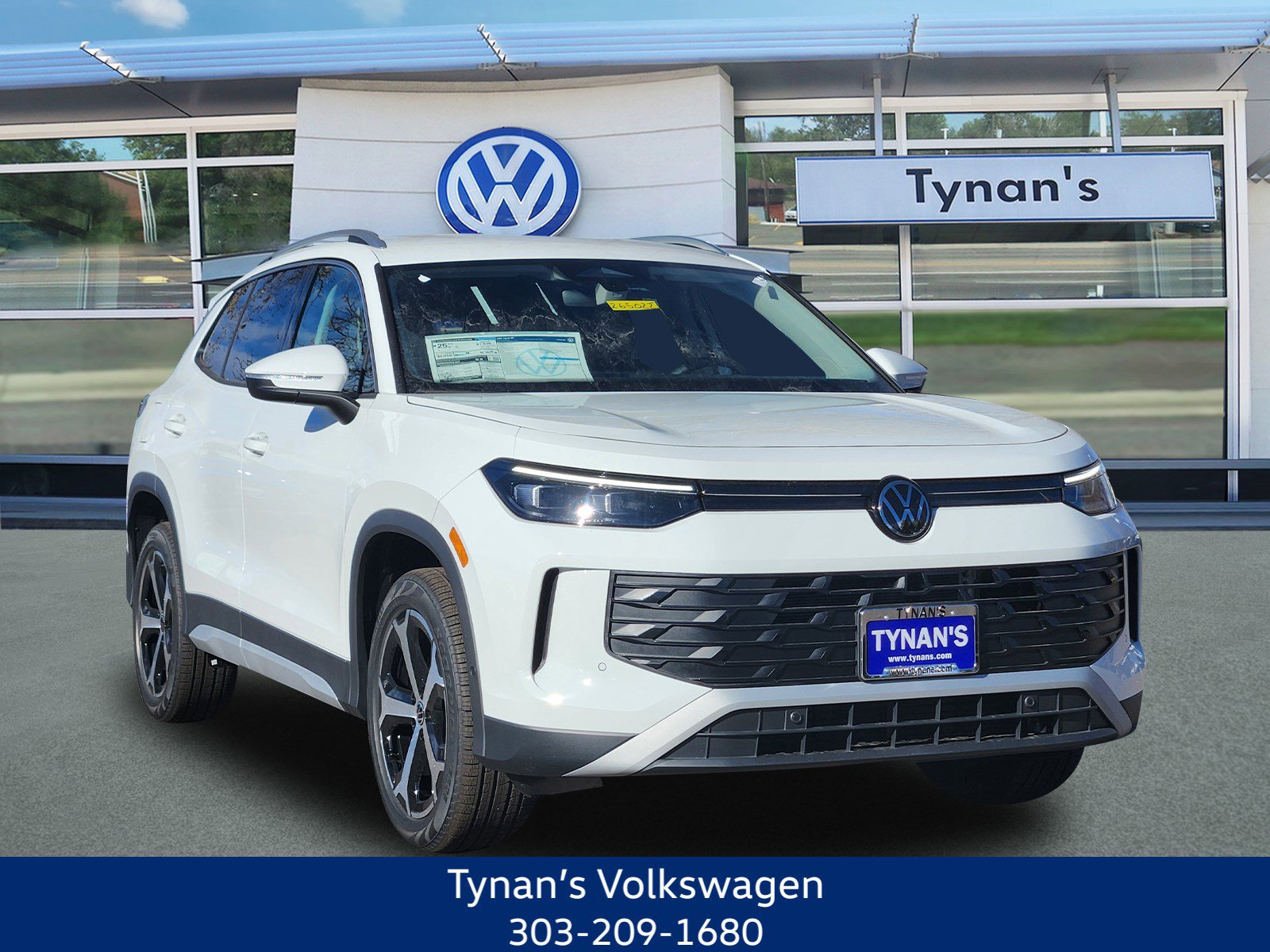 2026 Volkswagen Tiguan SE's photo