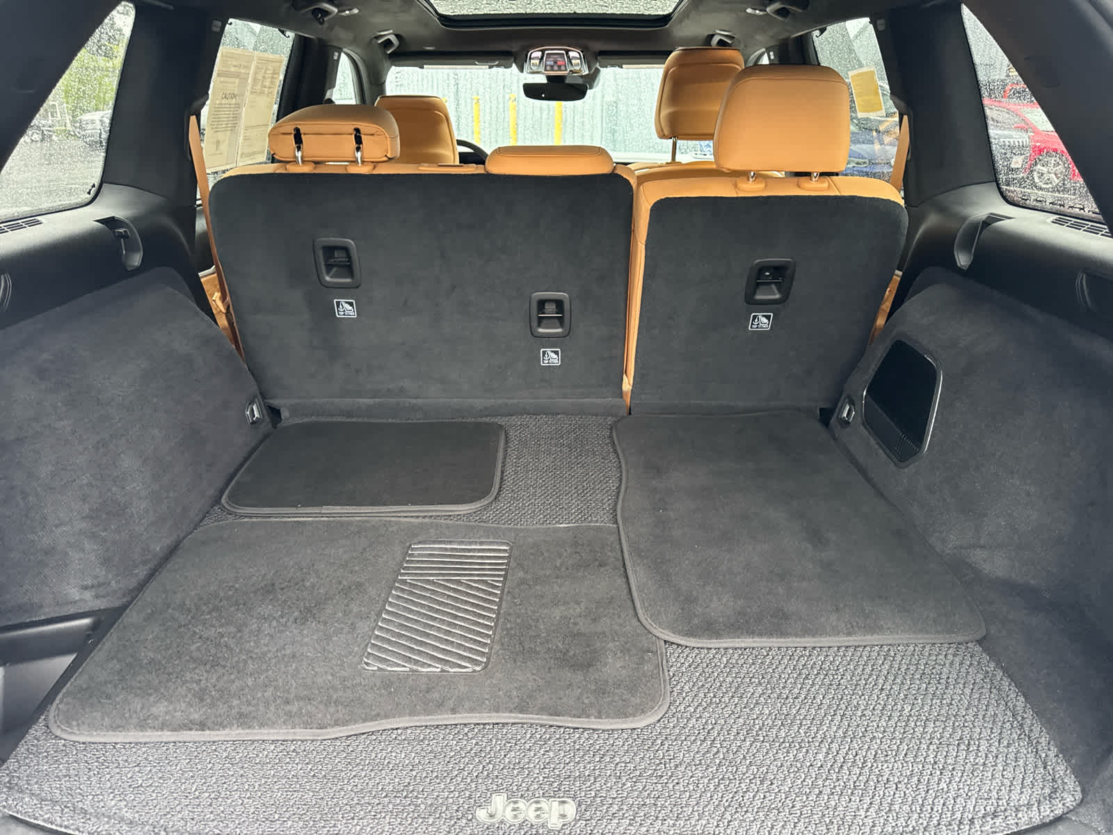 2024 Jeep Grand Cherokee Summit photo 18