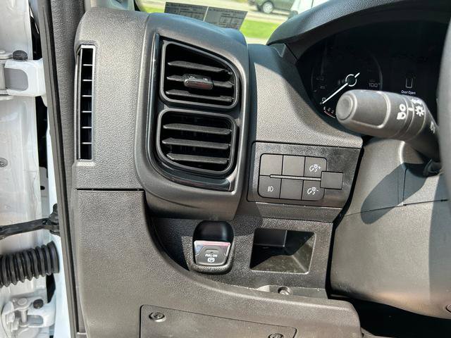 2025 Ram C/V Tradesman photo 15