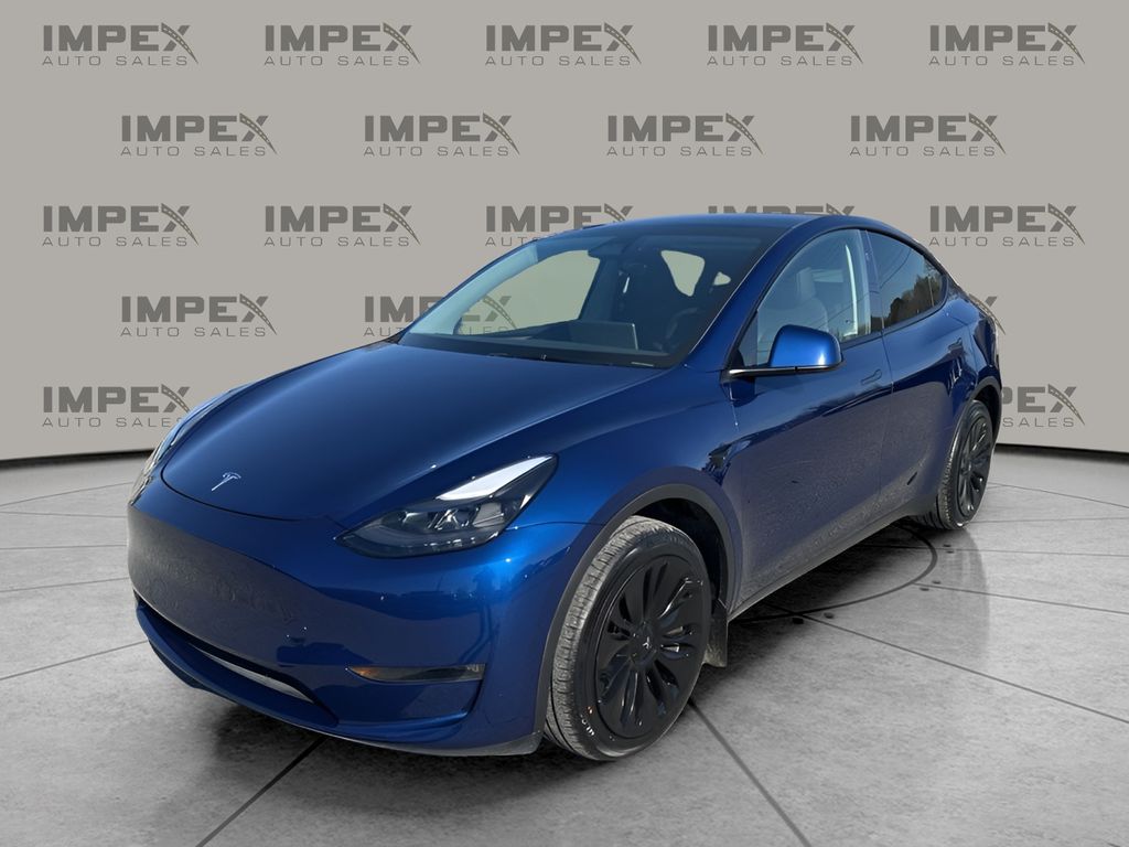 2024 Tesla Model Y Long Range's photo
