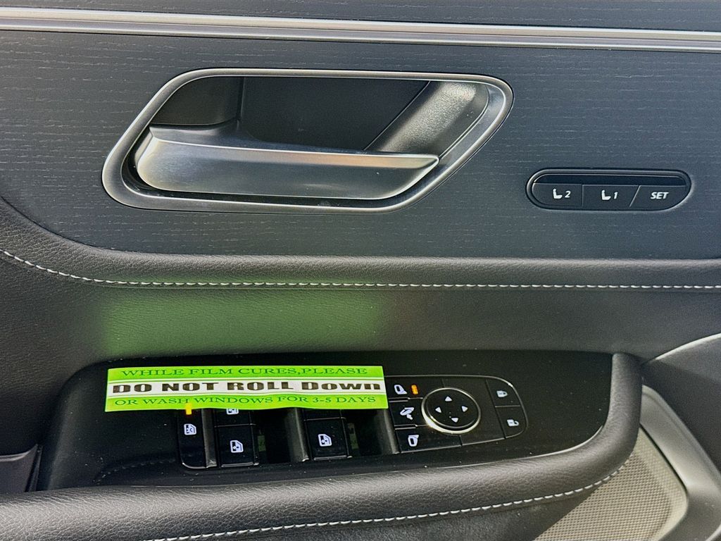 2025 Infiniti QX80 Sensory photo 15