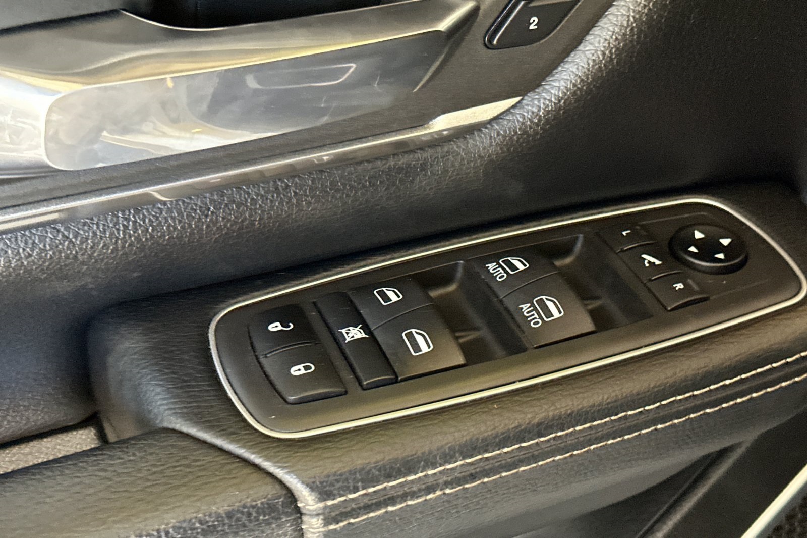 2021 Ram 1500 Laramie photo 12