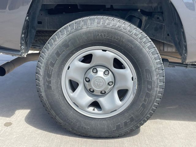2023 Toyota Tacoma SR5 photo 3