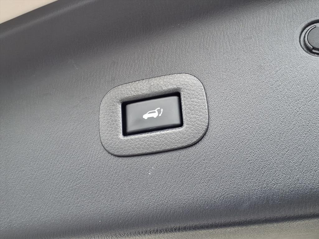 2023 Infiniti QX80 Luxe photo 20