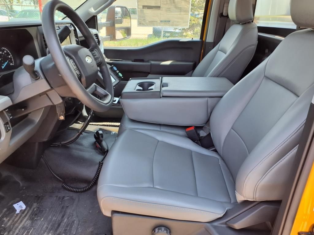 2023 Ford F-450 XL photo 4