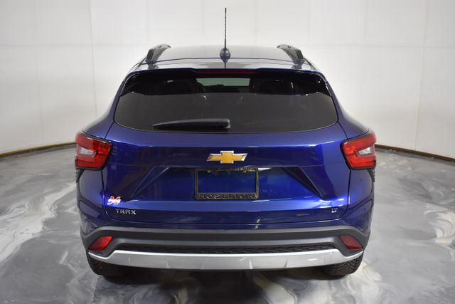 2024 Chevrolet Trax LT photo 4