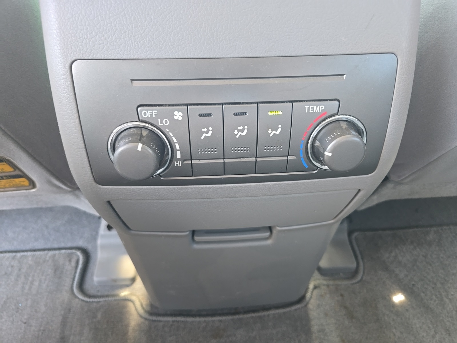 2008 Toyota Highlander Base photo 14