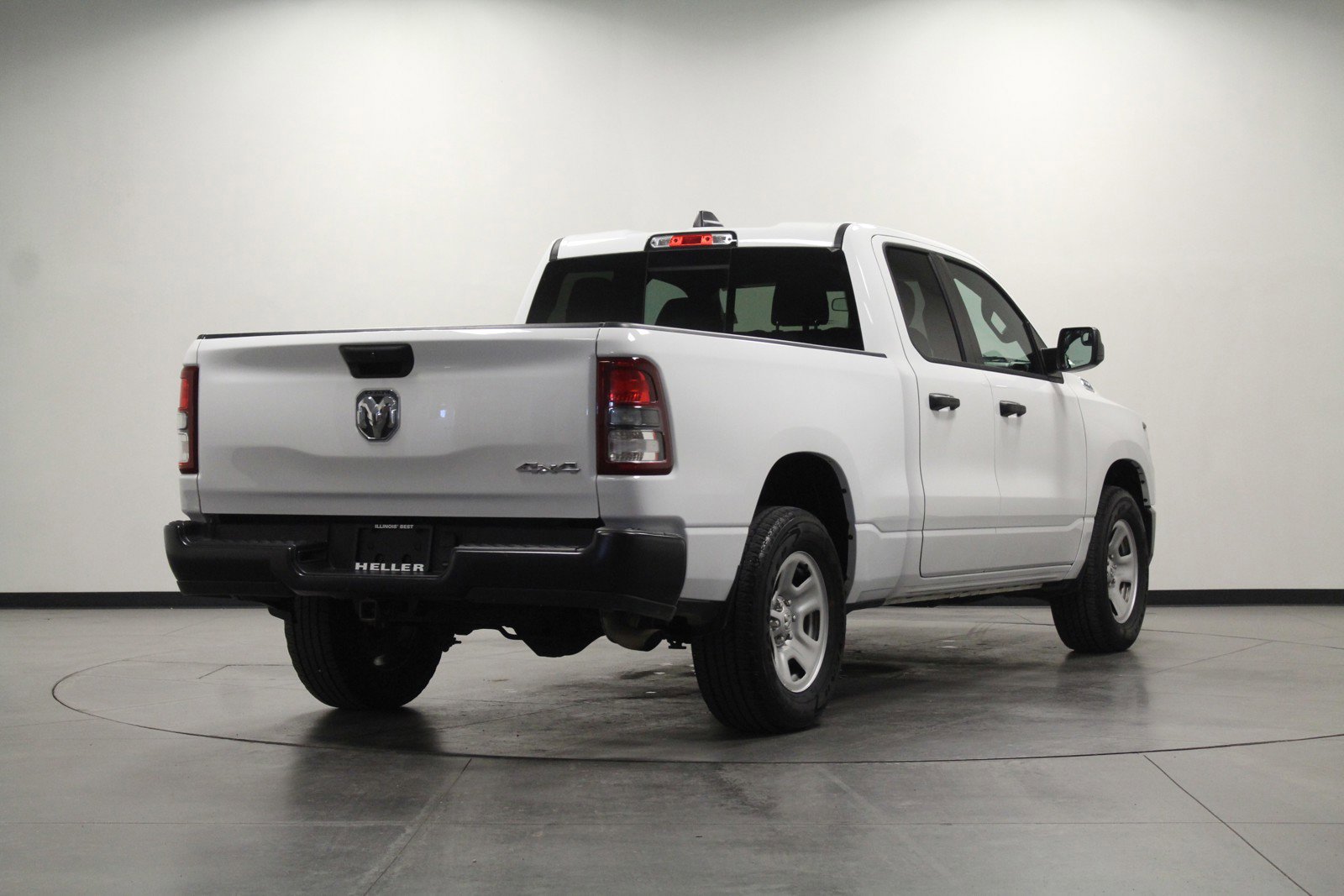 2024 Ram 1500 Tradesman photo 3
