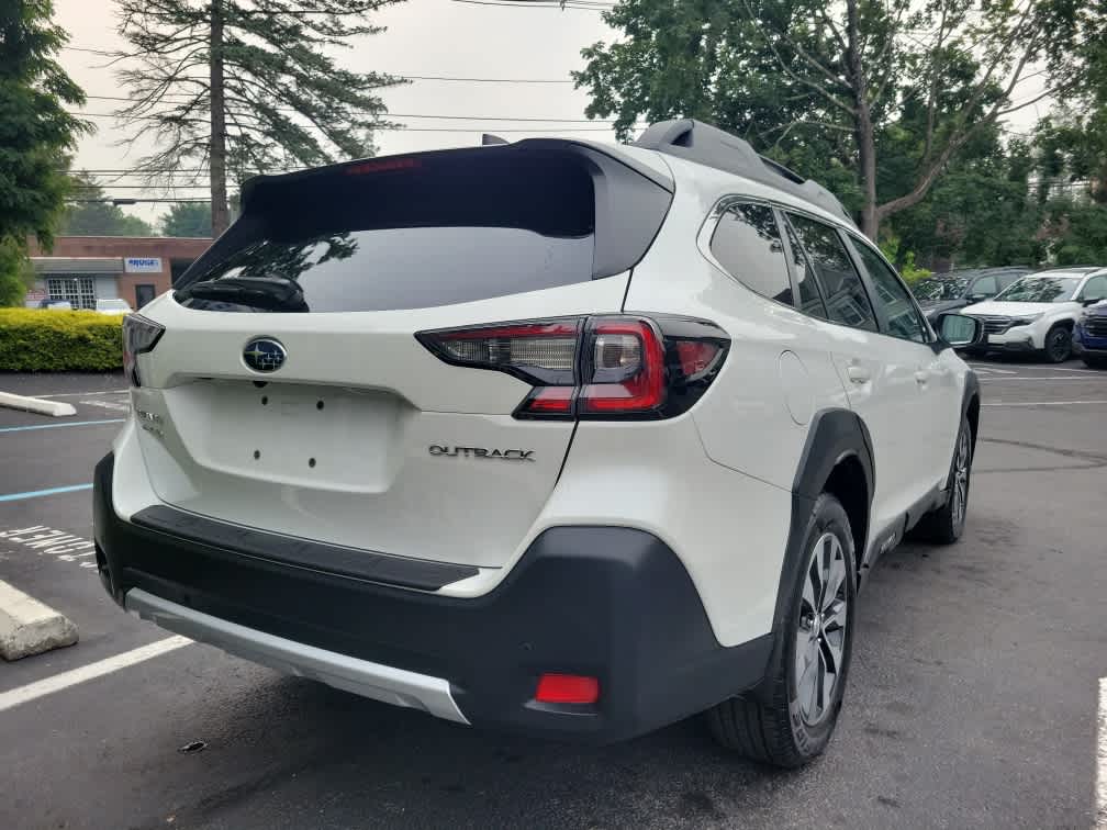 2024 Subaru Outback Limited photo 3