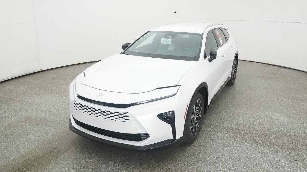 2025 Toyota Crown Signia XLE photo 4