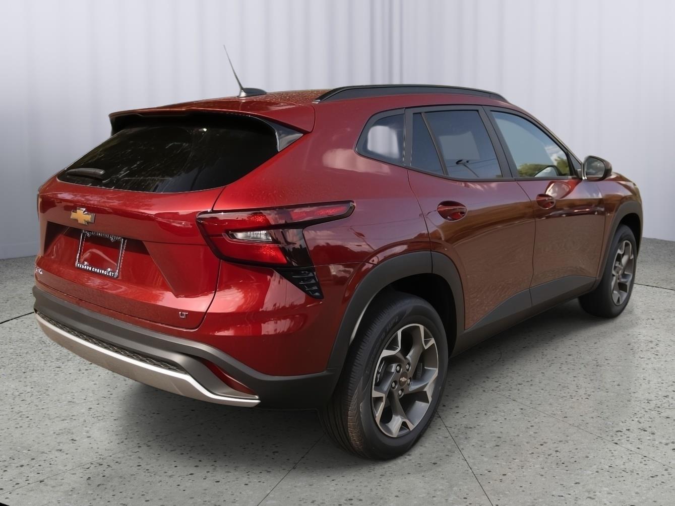 2025 Chevrolet Trax LT photo 6