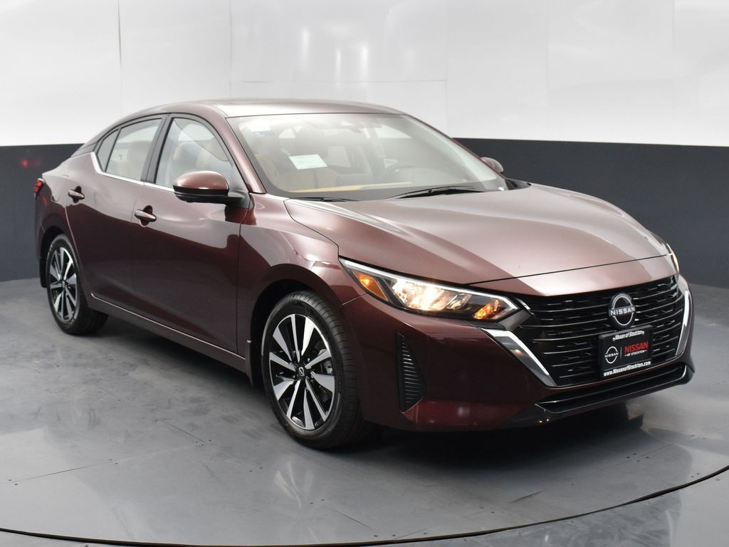 2025 Nissan Sentra SV's photo