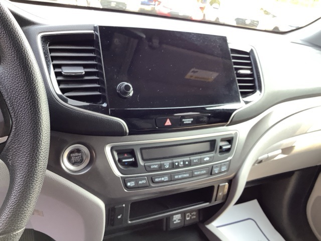 2021 Honda Pilot EX photo 15