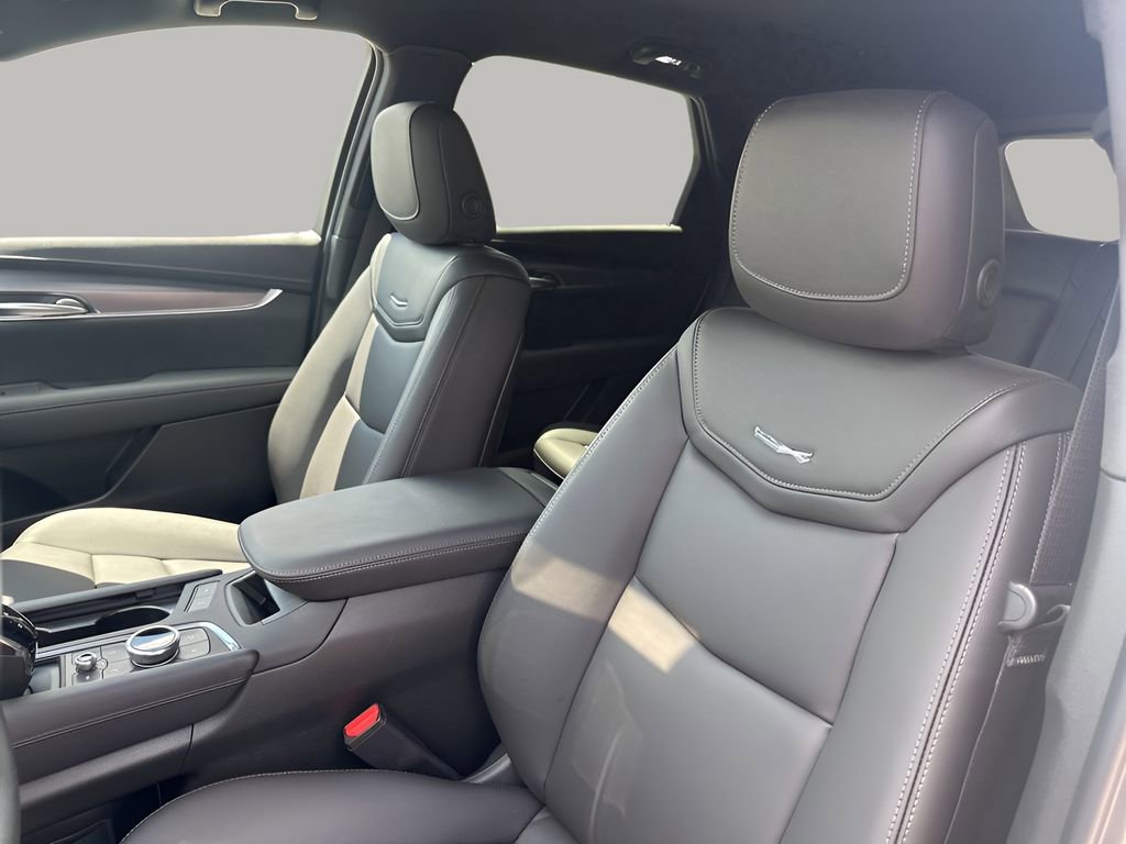 2025 Cadillac XT5 Luxury photo 26