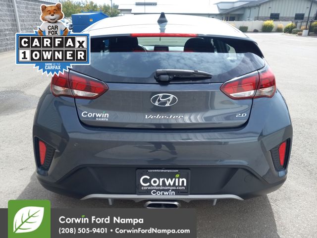 2020 Hyundai Veloster 2.0L Premium photo 4