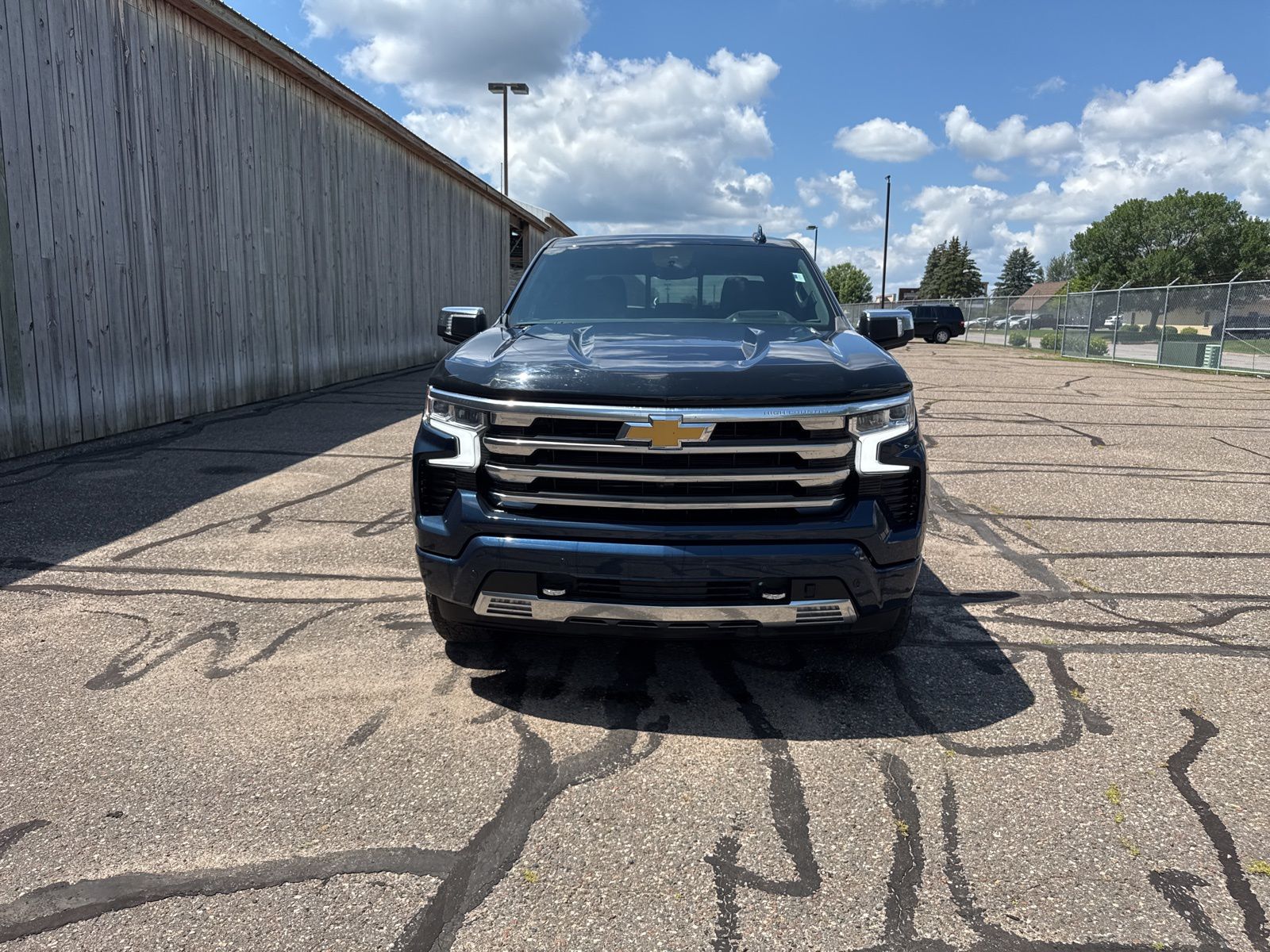 Used 2023 Chevrolet Silverado 1500 High Country with VIN 1GCUDJE81PZ119319 for sale in Brainerd, Minnesota