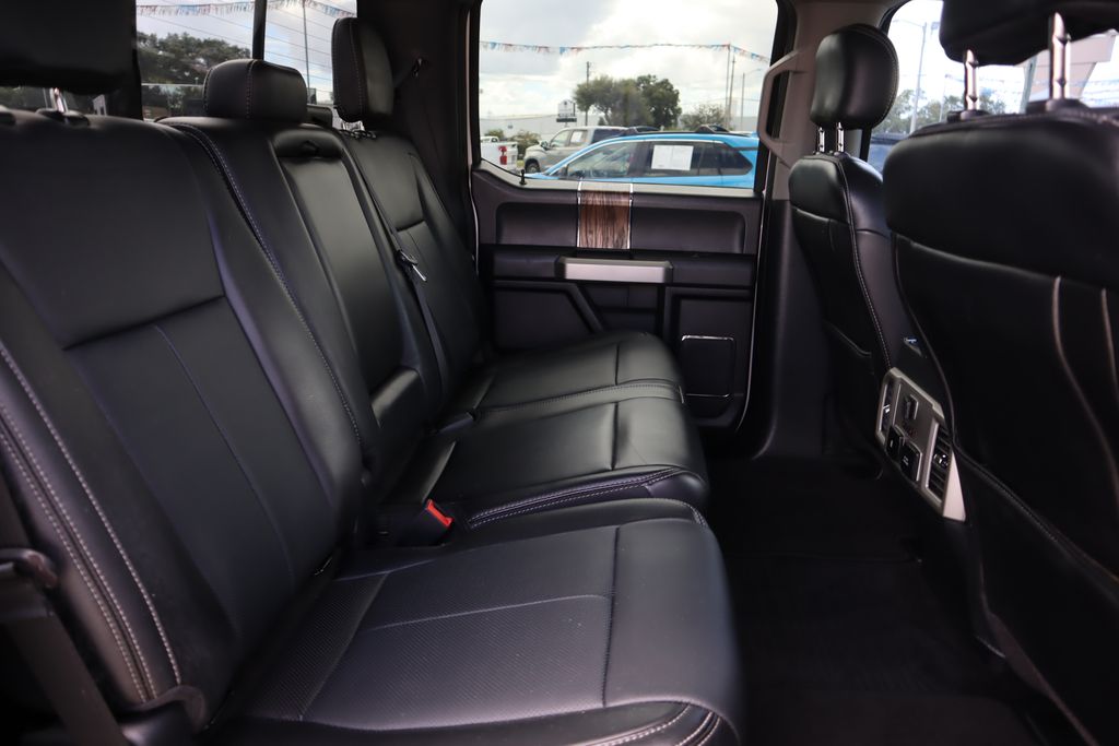 2019 Ford F-150 Lariat photo 25