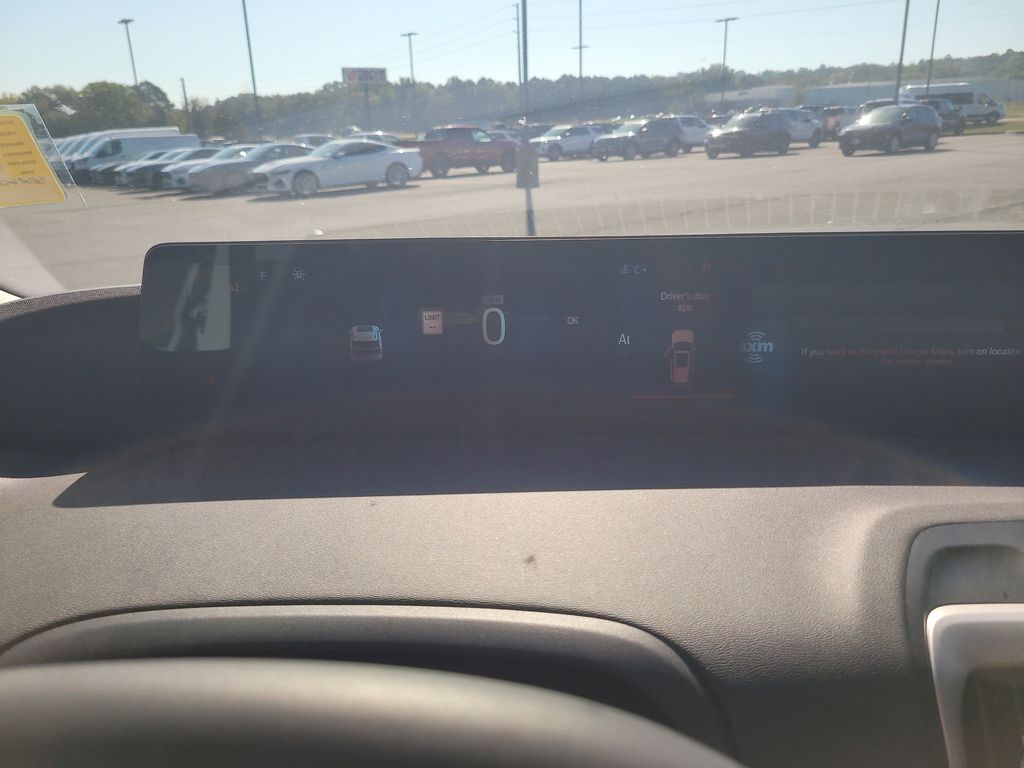 2025 Ford Expedition photo 16