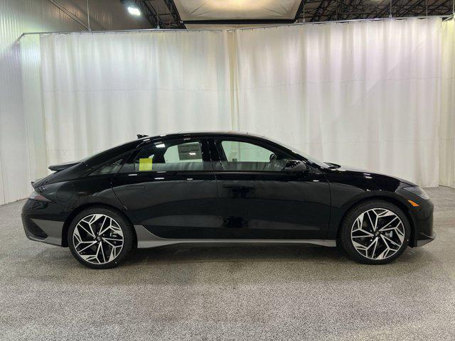 2025 Hyundai Ioniq 6 Limited photo 3