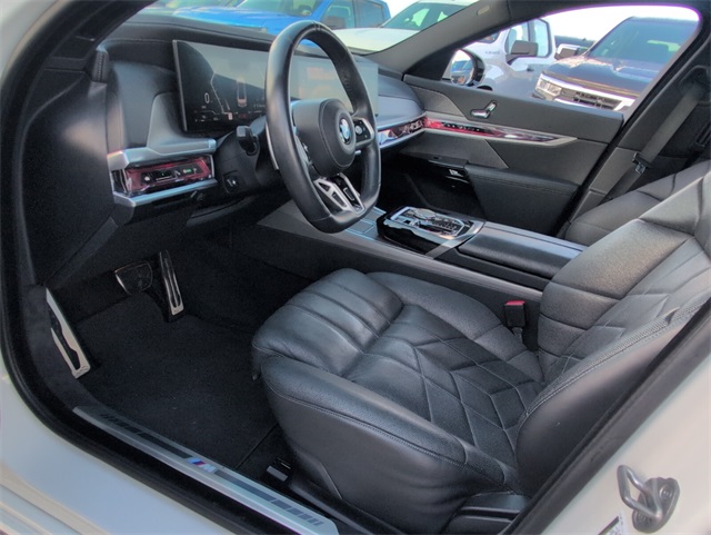 Used 2023 Alpine White BMW 760i xDrive image 7