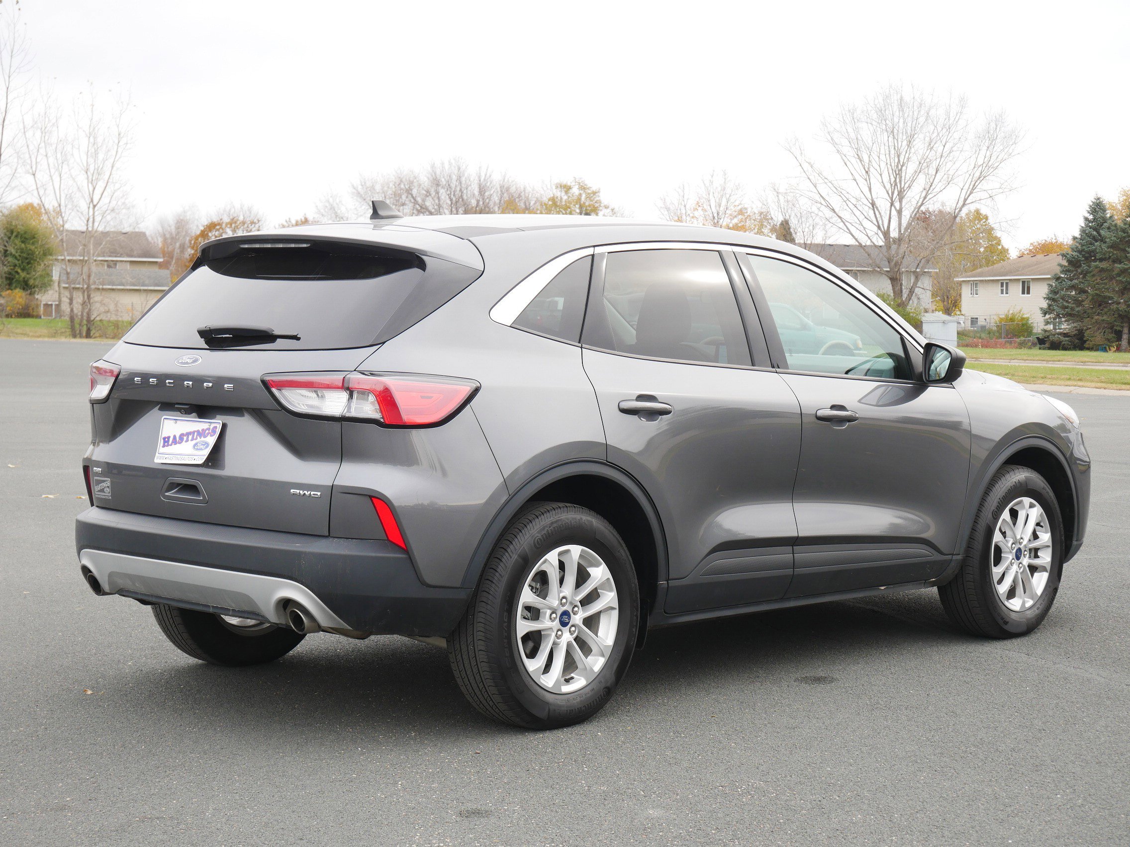 2022 Ford Escape SE photo 2