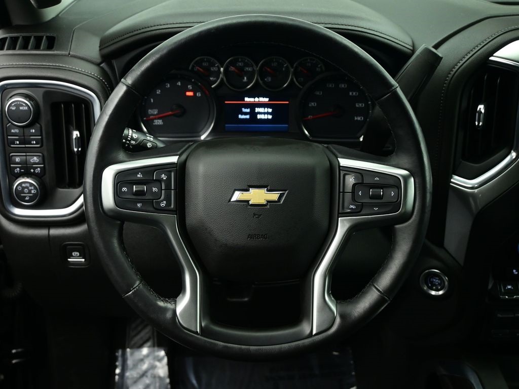 2020 Chevrolet Silverado 1500 LTZ photo 3