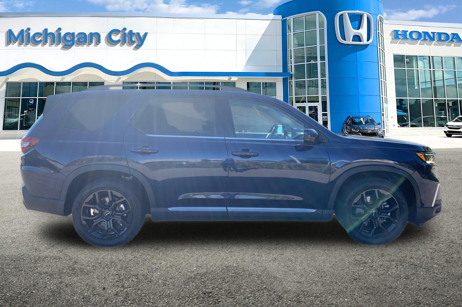 2025 Honda Pilot Touring photo 5
