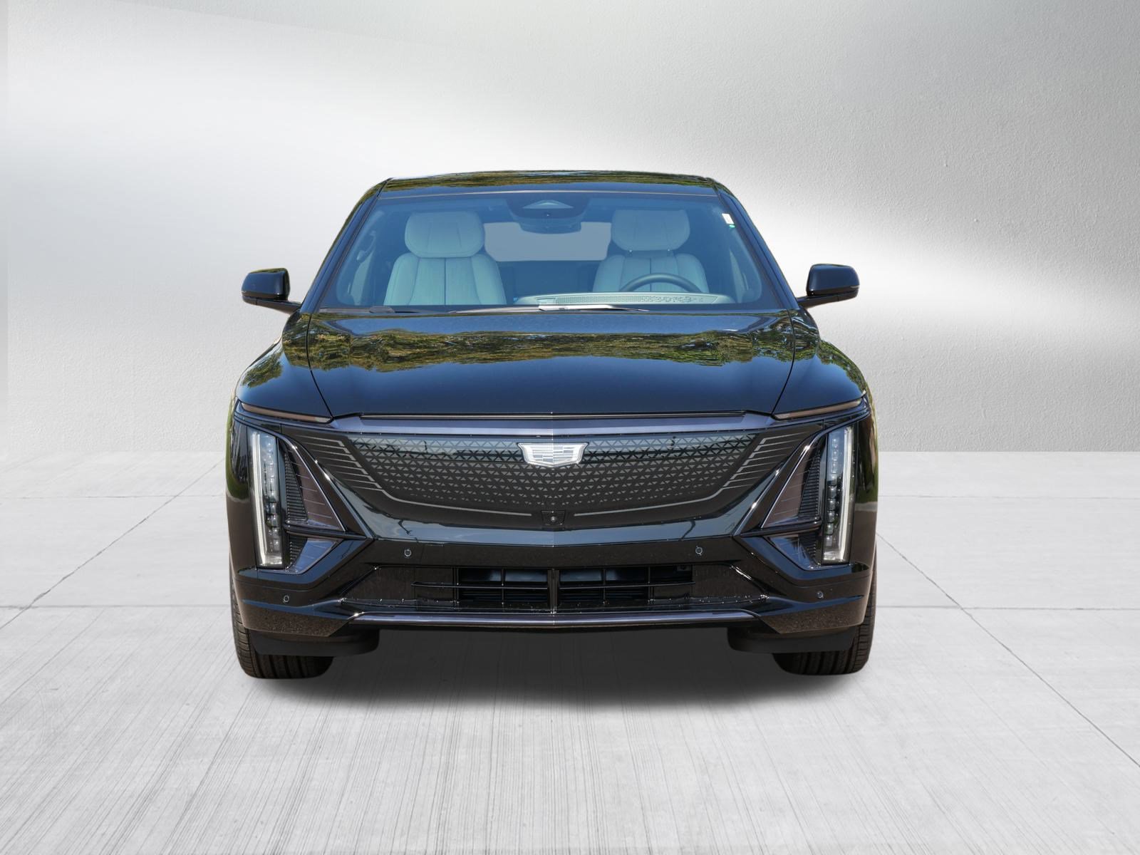 2026 Cadillac Lyriq Sport photo 2