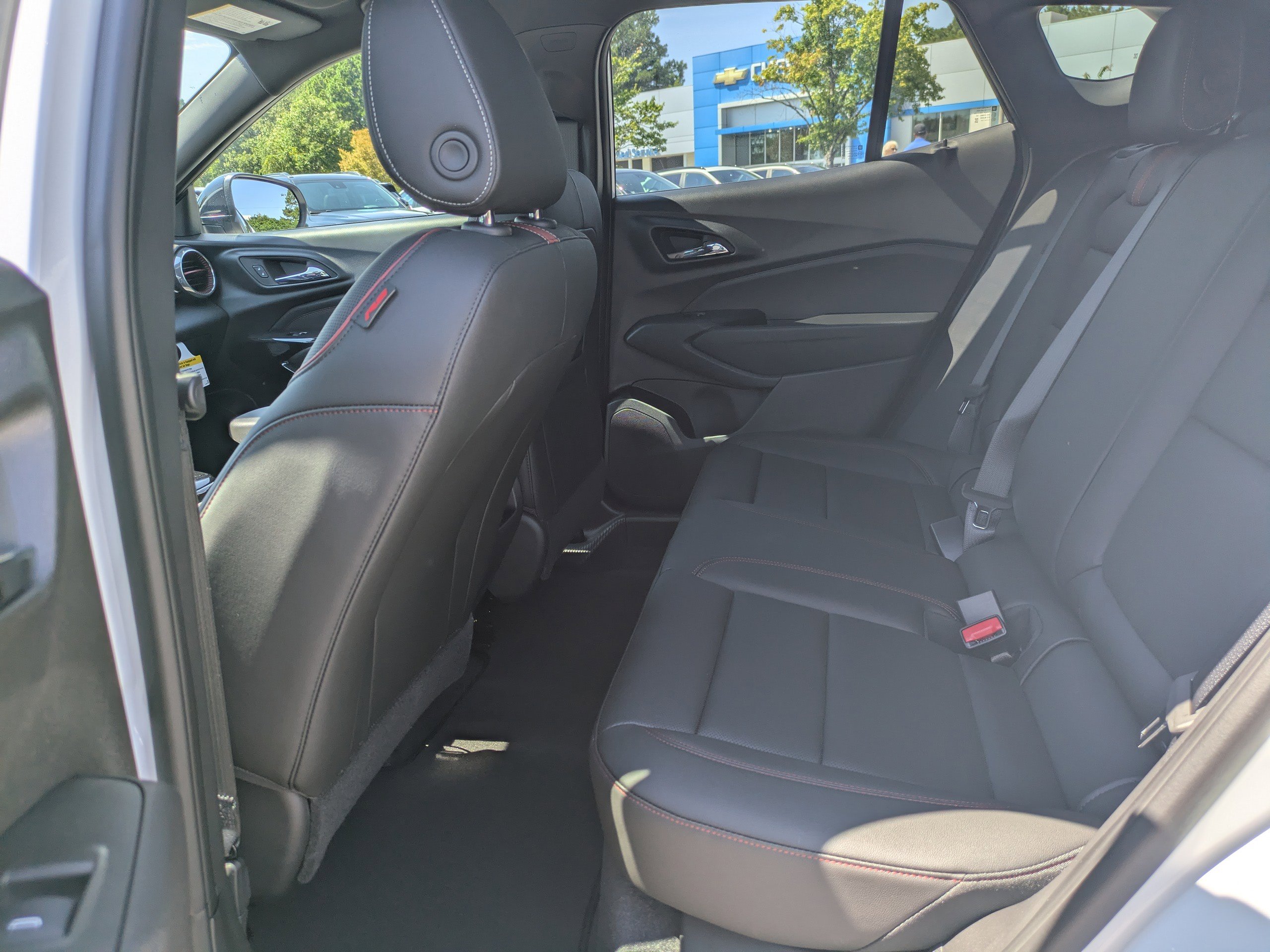 2025 Chevrolet Trax photo 13