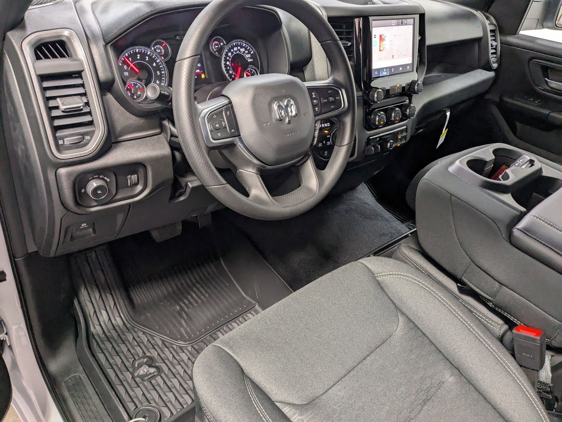 2025 Ram 1500 Tradesman photo 6