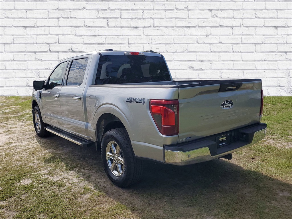 2024 Ford F-150 XLT photo 3