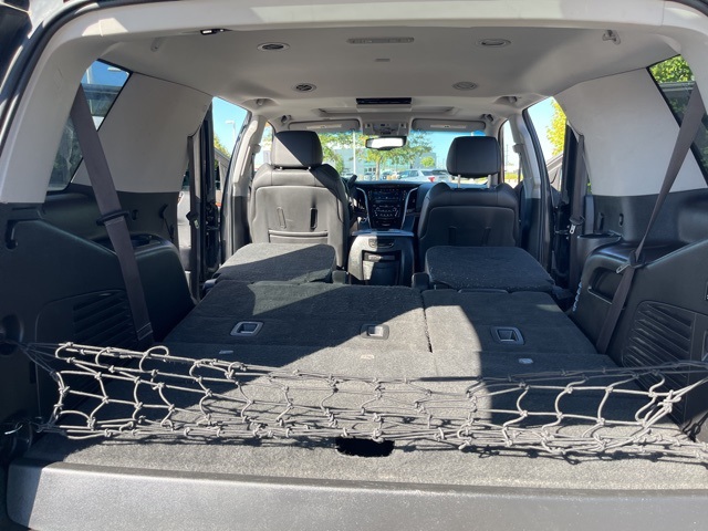 2016 Cadillac Escalade Luxury photo 22