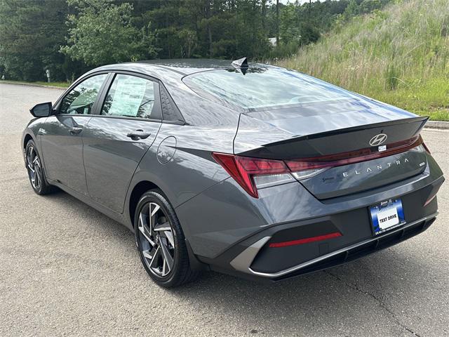 2025 Hyundai Elantra Hybrid SEL Sport photo 3