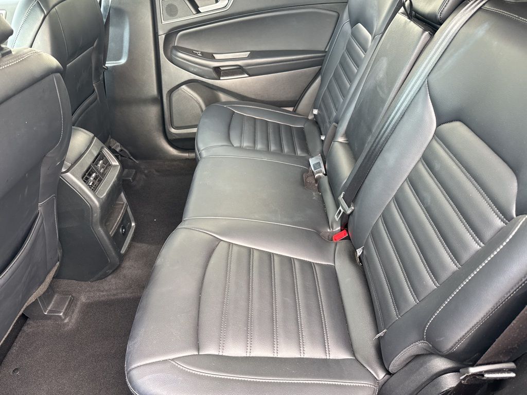 2024 Ford Edge SEL photo 32