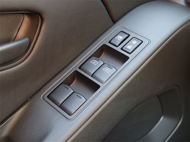 2026 Nissan Frontier S photo 18