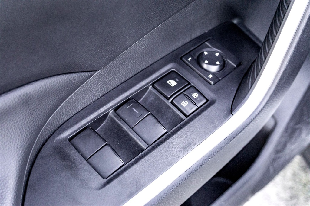 2024 Toyota RAV4 LE photo 10