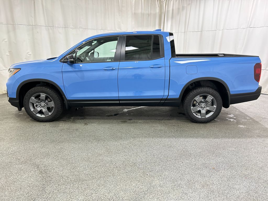 2025 Honda Ridgeline TrailSport photo 3