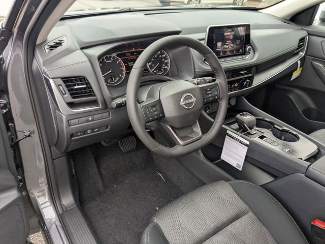 2026 Nissan Rogue SV photo 16