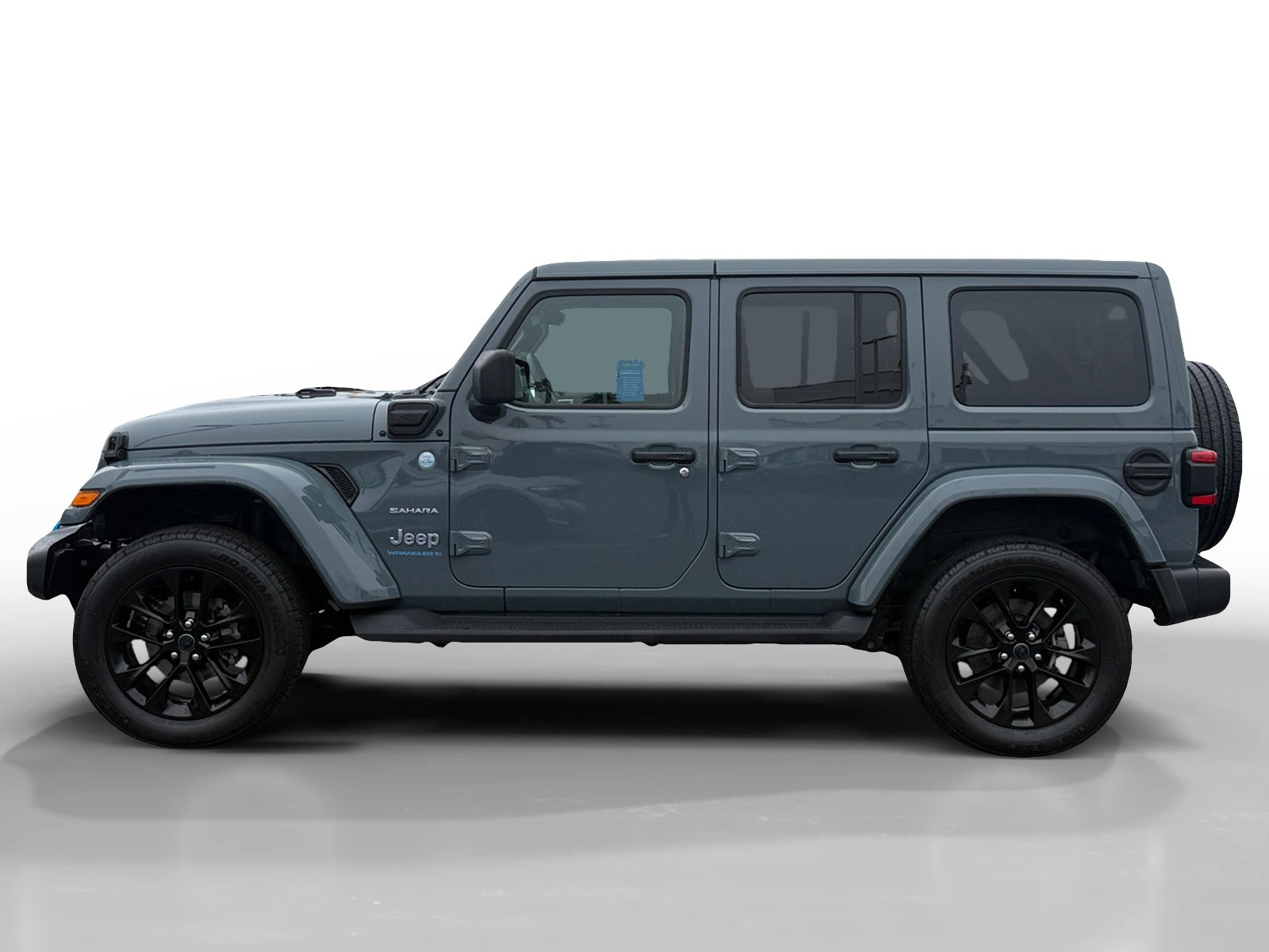 2024 Jeep Wrangler Sahara 4xe photo 2