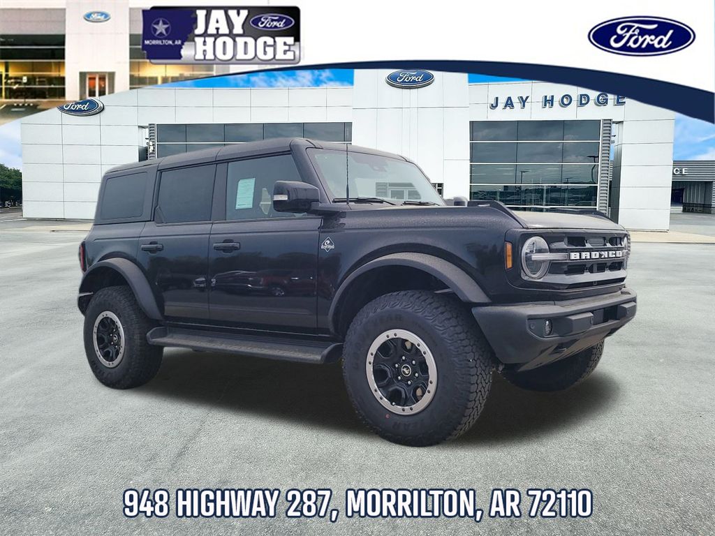 2025 Ford Bronco 4-Door Outer Banks's photo