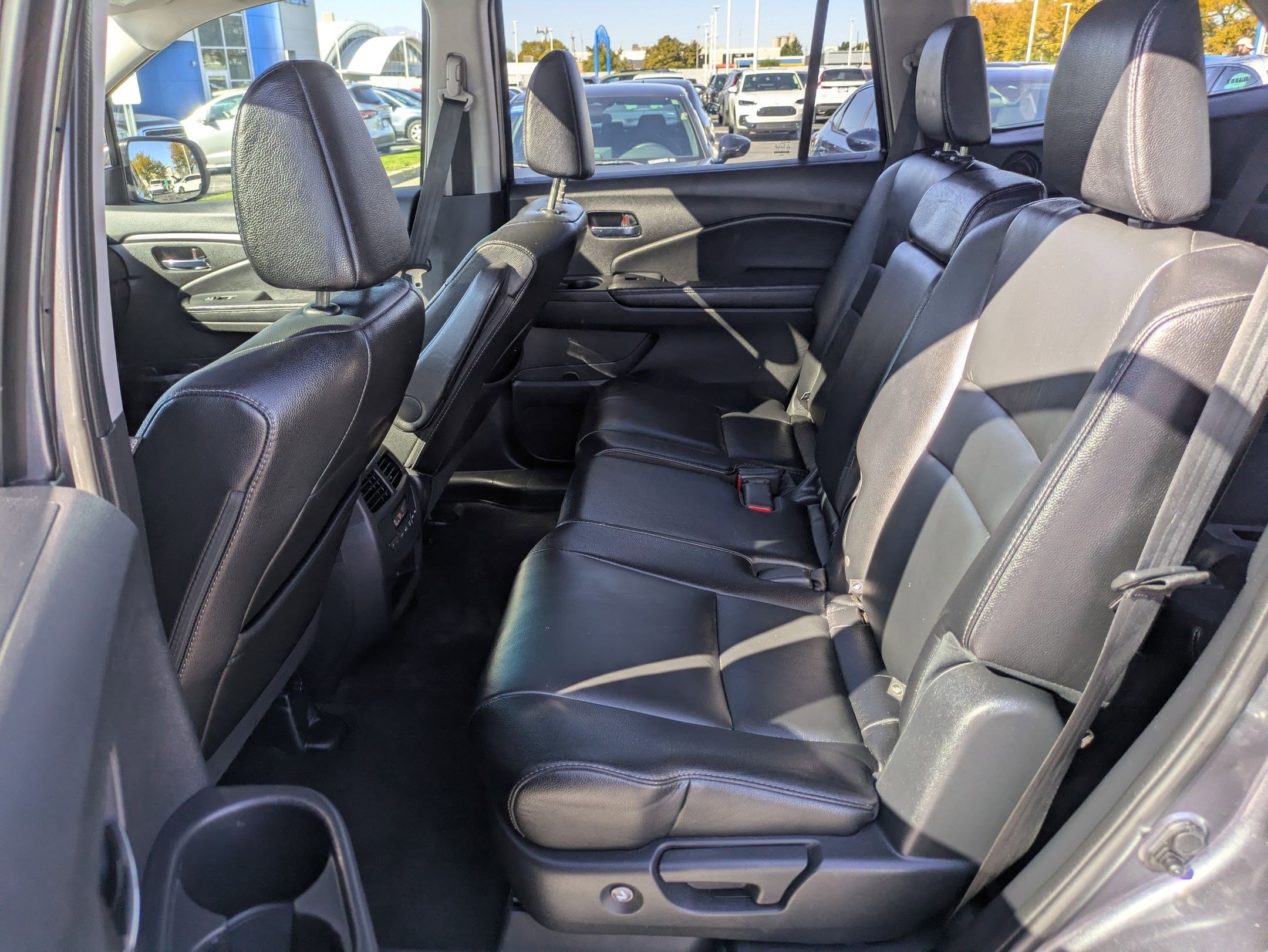 2017 Honda Pilot EX-L photo 24