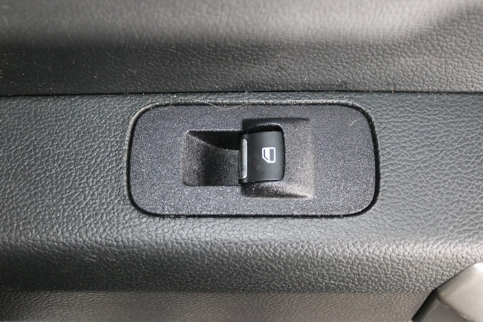 2020 Ford F-150 Lariat photo 19