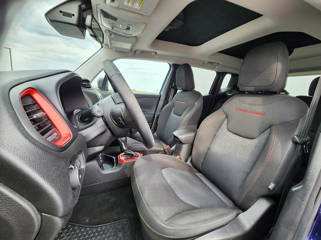 2016 Jeep Renegade Trailhawk photo 7
