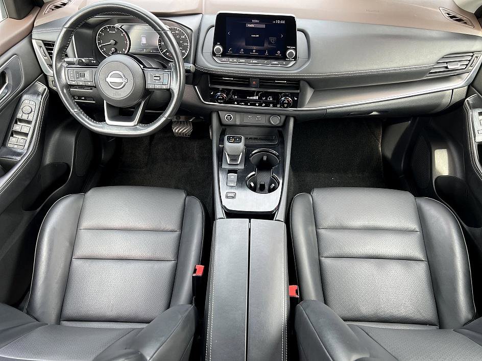 2023 Nissan Rogue SV photo 16