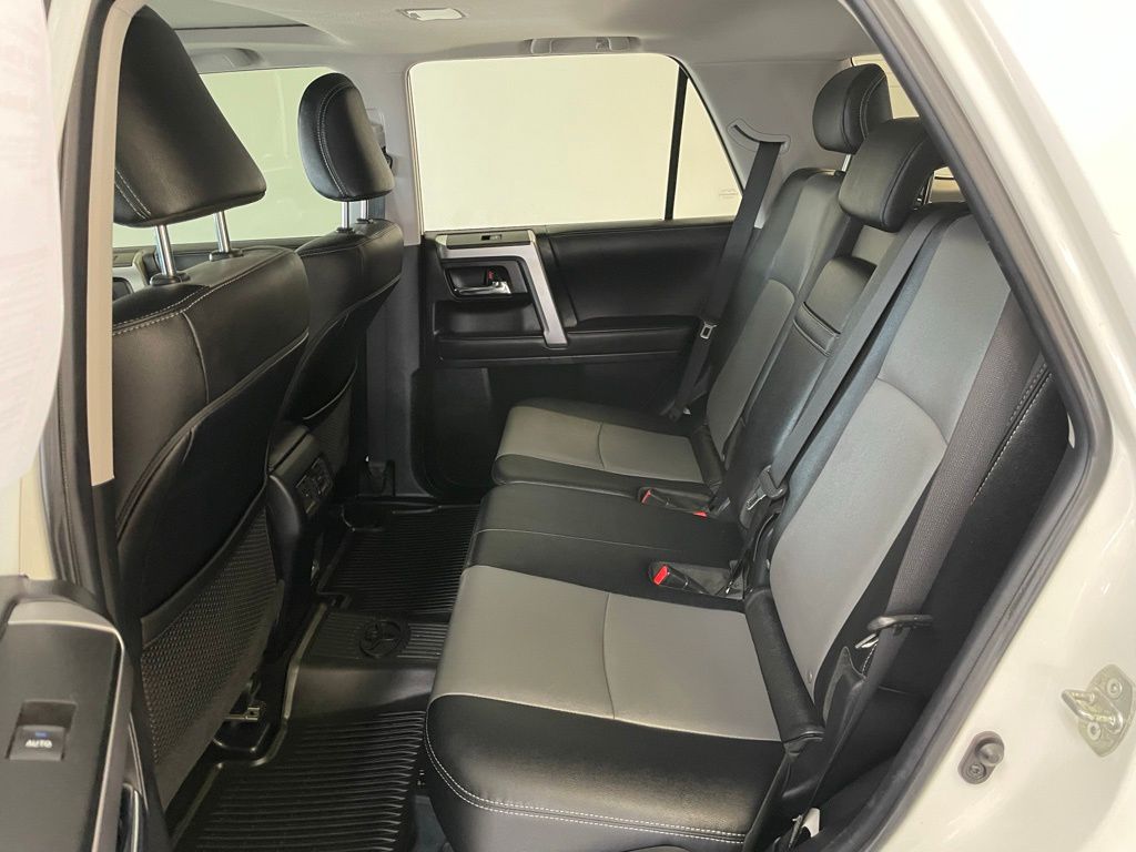 2023 Toyota 4Runner SR5 Premium photo 10