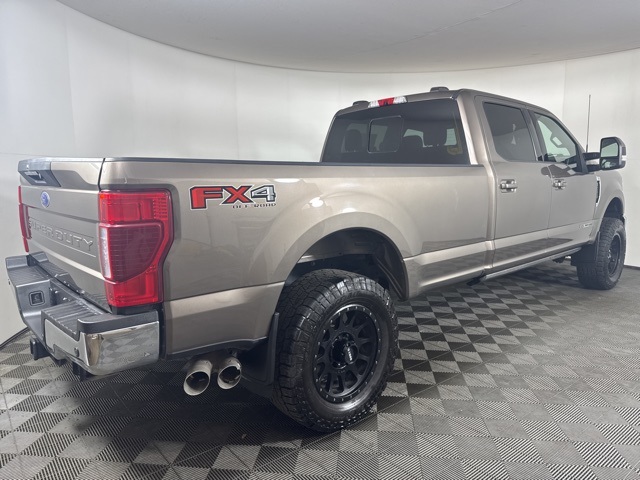2022 Ford F-350 Lariat photo 3