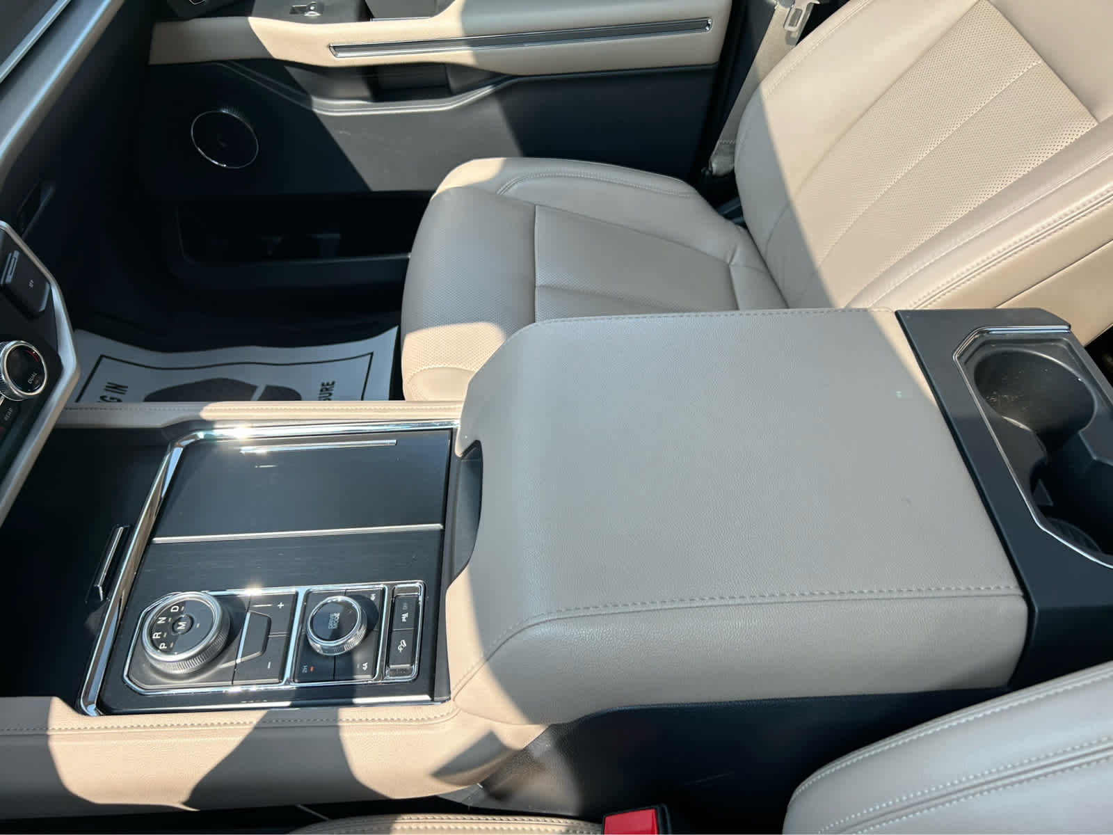 2024 Ford Expedition MAX XLT photo 33