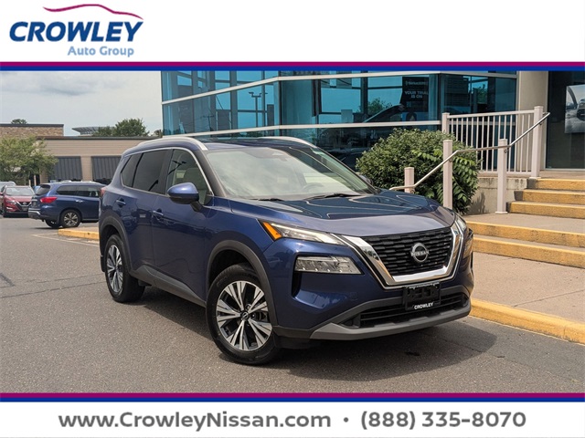 2022 Nissan Rogue SV's photo