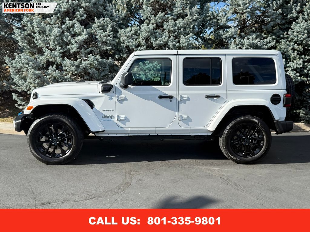 2024 Jeep Wrangler Sahara 4xe photo 4